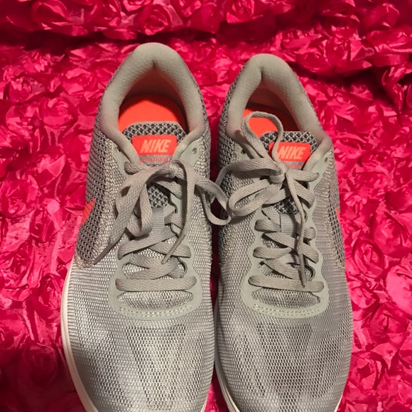 Nike Revolution 4 Women's Running Shoes - Picture 4 of 8